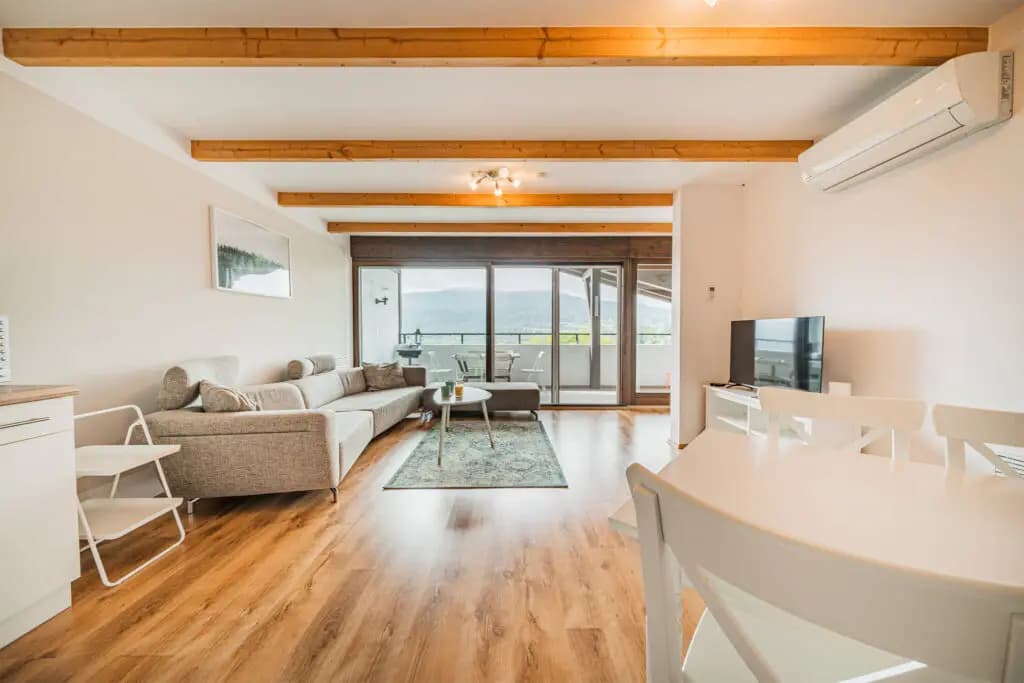 Panorama-Apartment / traumhafte Lage / 3 min zum See – Schiefling am See, Kärnten